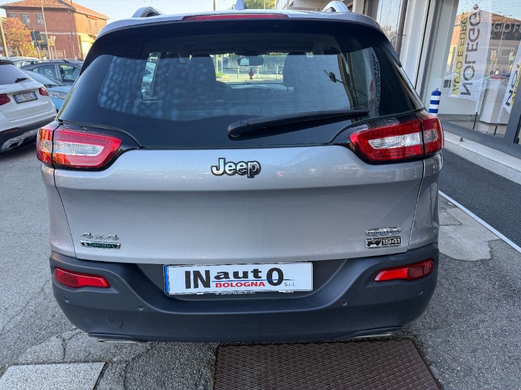 Foto JEEP Cherokee 2.2 Mjt II 185 CV 4WD Active Drive I Longitude usato Bologna