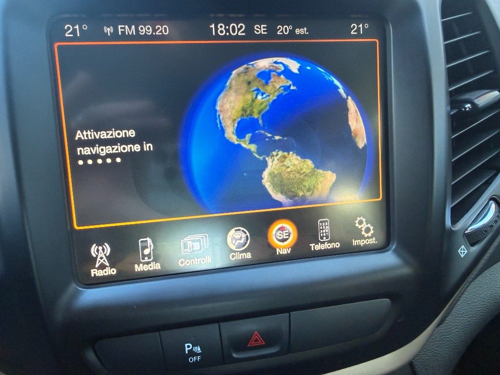 Foto JEEP Cherokee 2.2 Mjt II 185 CV 4WD Active Drive I Longitude usato Bologna