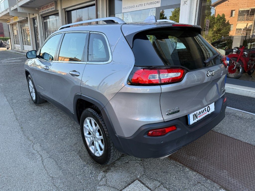Foto JEEP Cherokee 2.2 Mjt II 185 CV 4WD Active Drive I Longitude usato Bologna