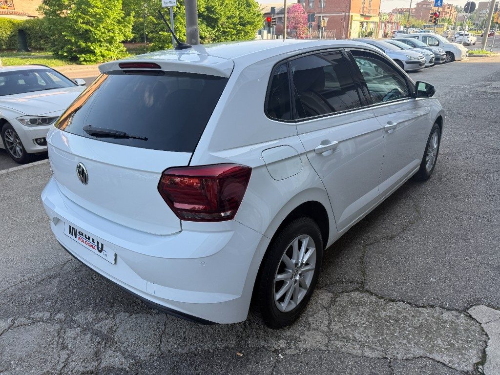 Auto in vendita BolognaVOLKSWAGEN Polo 1.0 EVO 80 CV 5p. highline BlueMotion Technology Foto VOLKSWAGEN Polo 1.0 EVO 80 CV 5p. highline BlueMotion Technology usato Bologna