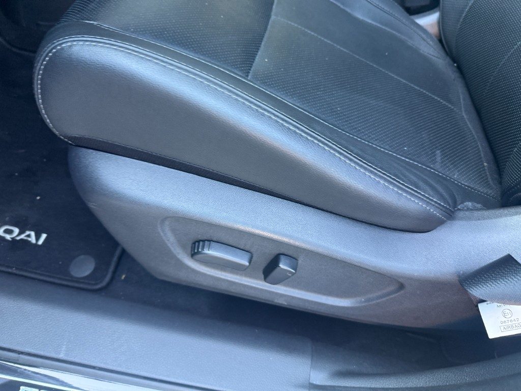 Auto in vendita BolognaNISSAN Qashqai 1.6 dCi 4WD Tekna SOLO 33500KM UNICA PROPRIETA' Foto NISSAN Qashqai 1.6 dCi 4WD Tekna SOLO 33500KM UNICA PROPRIETA' usato Bologna