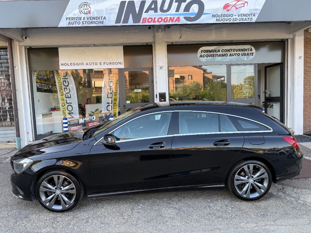 Foto MERCEDES-BENZ CLA 200 d S.W. 4Matic Automatic Premium usato Bologna