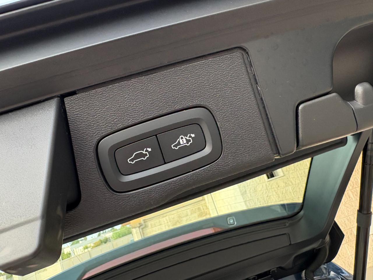 VOLVO XC60 B4 (d) automatico Plus Bright N1 (AUTOCARRO 5 P). - 34