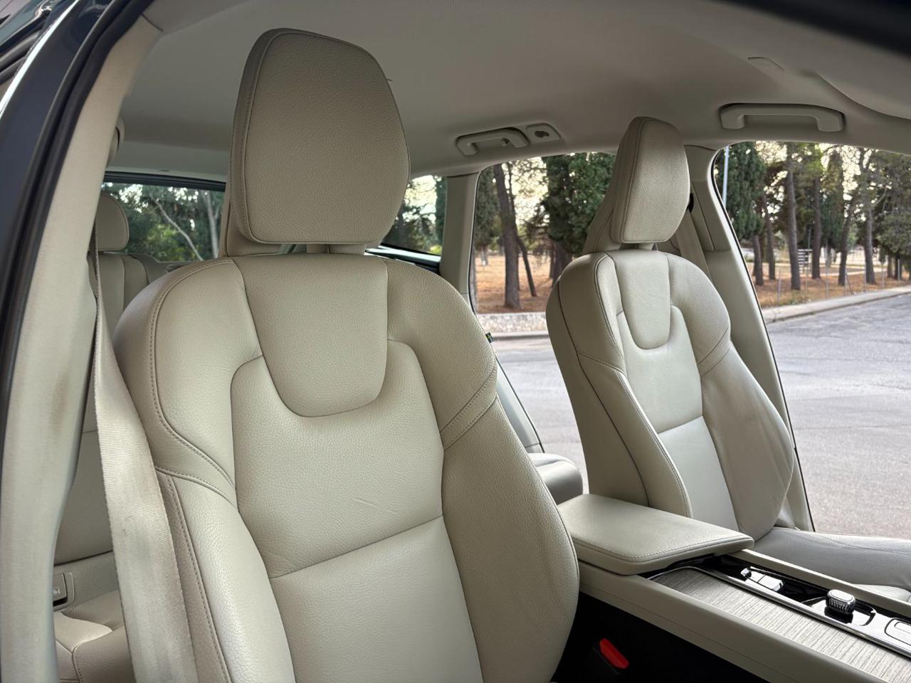 VOLVO XC60 B4 (d) automatico Plus Bright N1 (AUTOCARRO 5 P). - 10