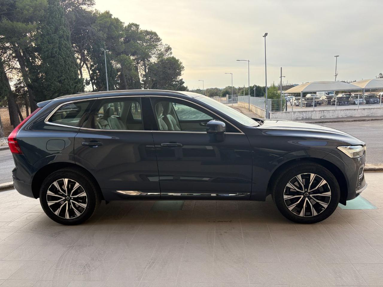VOLVO XC60 B4 (d) automatico Plus Bright N1 (AUTOCARRO 5 P). - 4