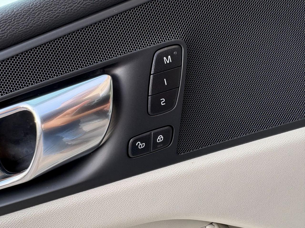 VOLVO XC60 B4 (d) automatico Plus Bright N1 (AUTOCARRO 5 P). - 33