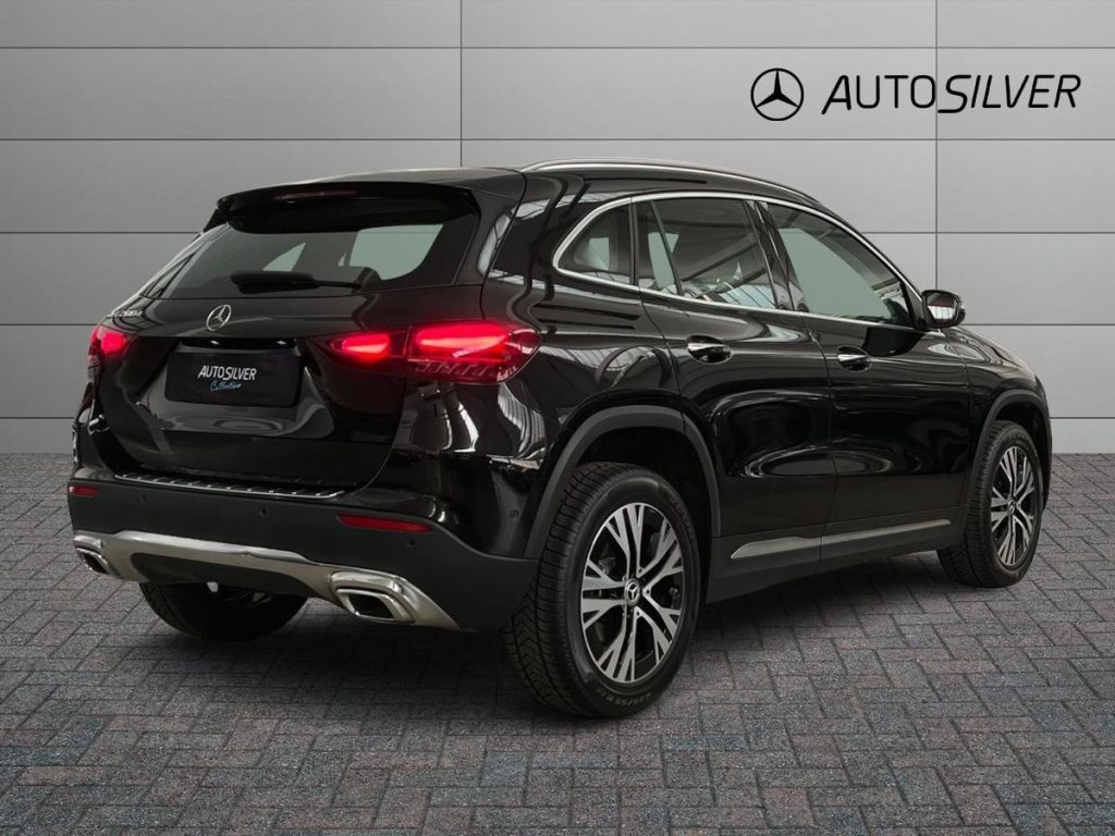 MERCEDES-BENZ GLA 200 d Automatic Progressive Advanced Plus - 2