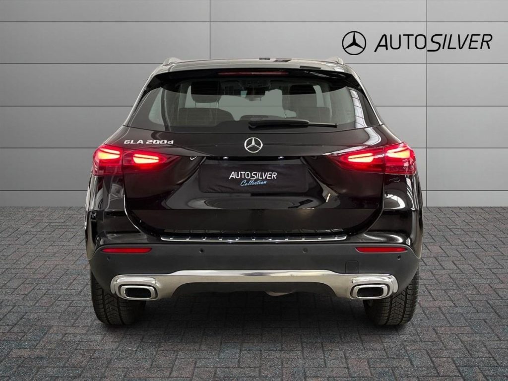 MERCEDES-BENZ GLA 200 d Automatic Progressive Advanced Plus - 4