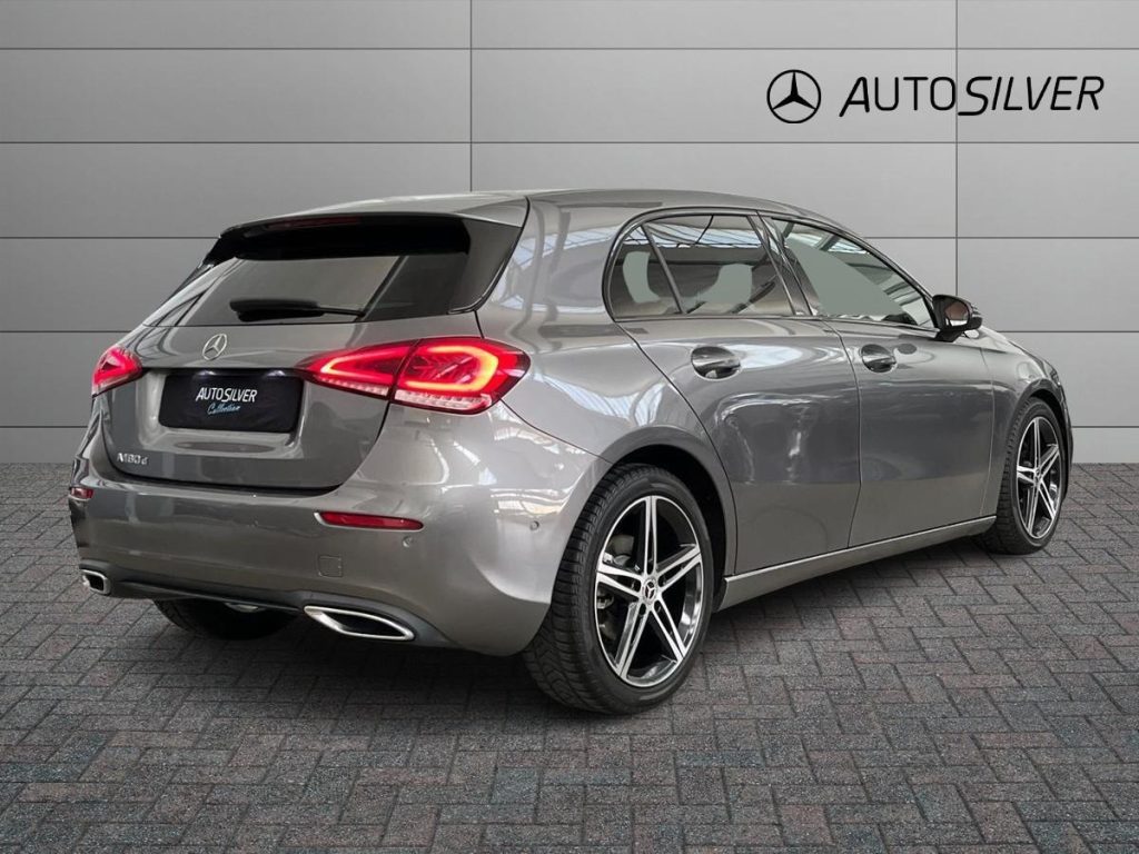 MERCEDES-BENZ A 180 d Automatic Sport Night Edition - 2