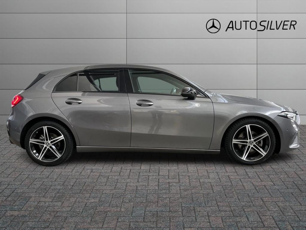 MERCEDES-BENZ A 180 d Automatic Sport Night Edition - 5