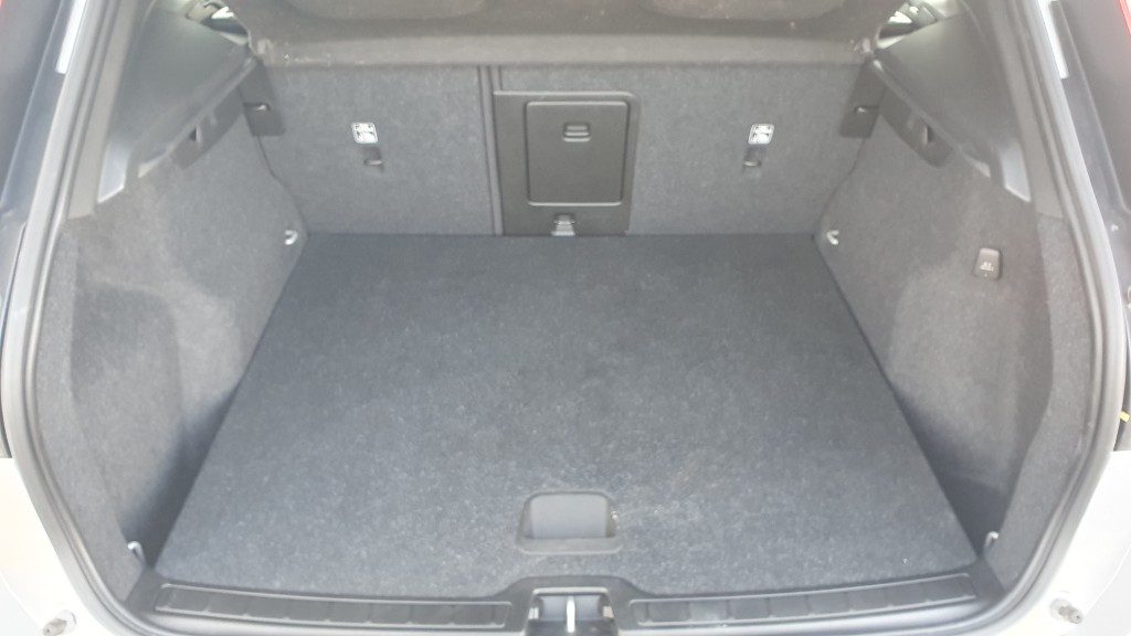 VOLVO XC40 T4 Recharge Plug-in Hybrid automatico Core - Grid Foto 16