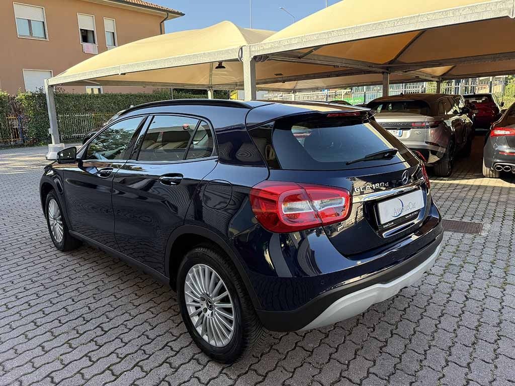 MERCEDES-BENZ GLA 180 d SPORT TELECAMERA NAVIGATORE SEDILI SPORTIVI - 8