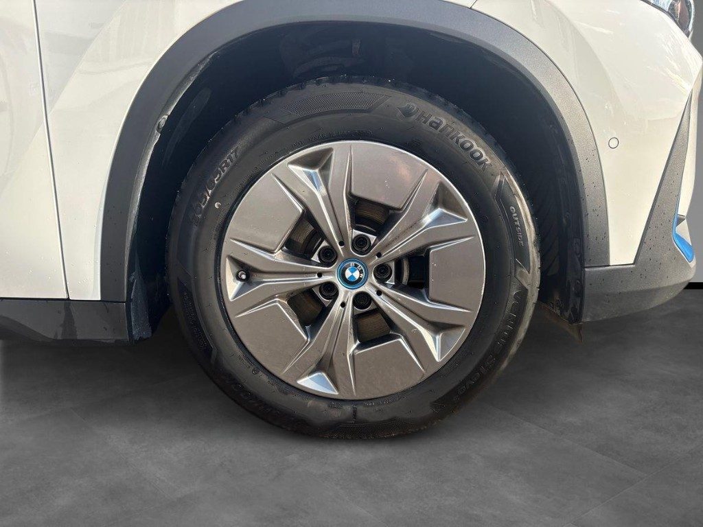 BMW iX1 xDrive 30 - 5