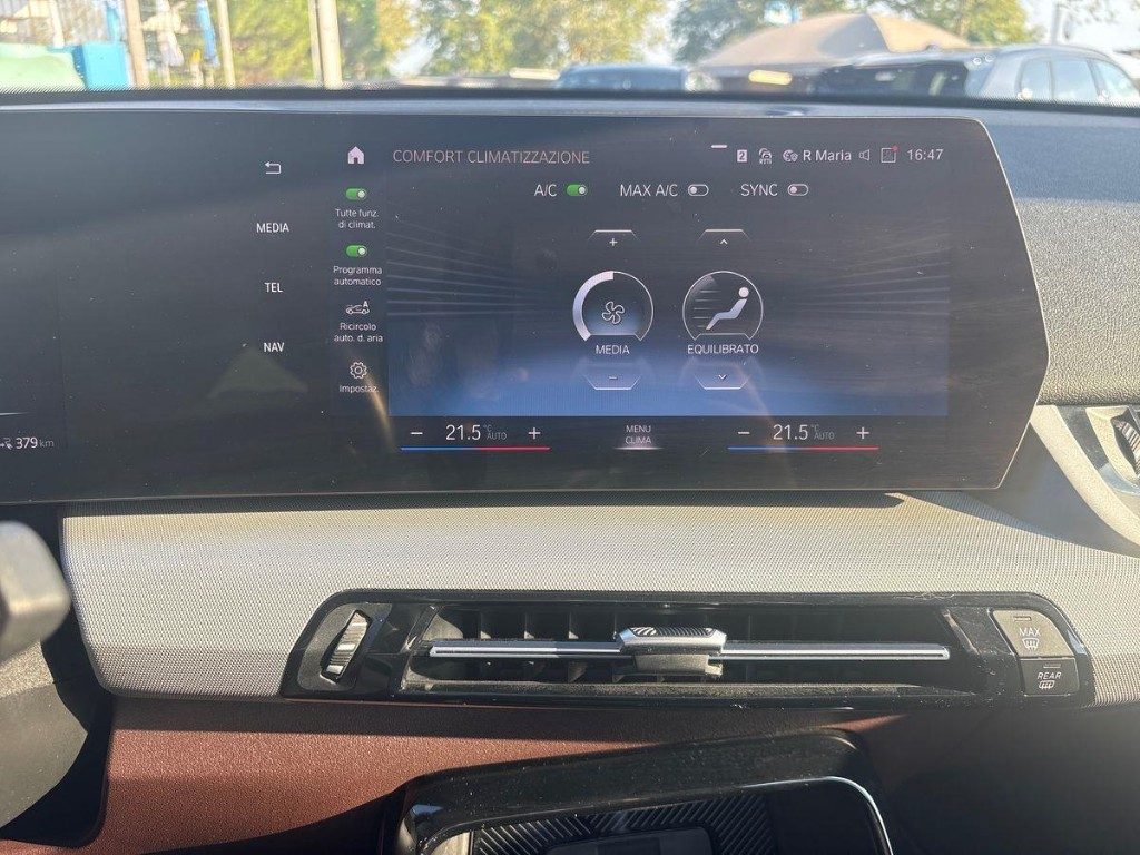 BMW iX1 xDrive 30 - 14