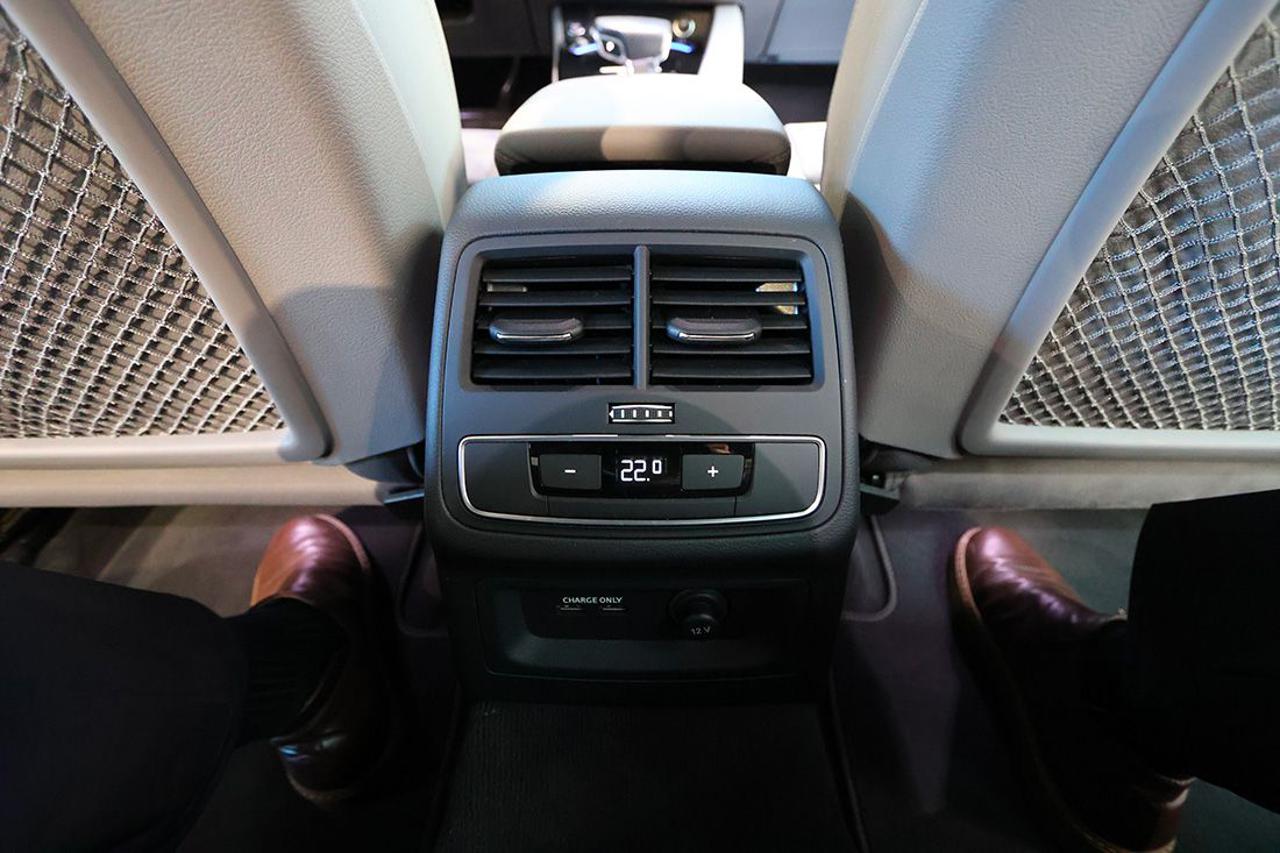 AUDI A4 40 TDI Quattro S-Tronic S-Line - 43