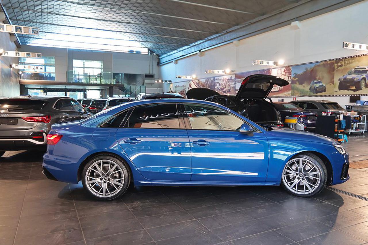 AUDI A4 40 TDI Quattro S-Tronic S-Line - 10