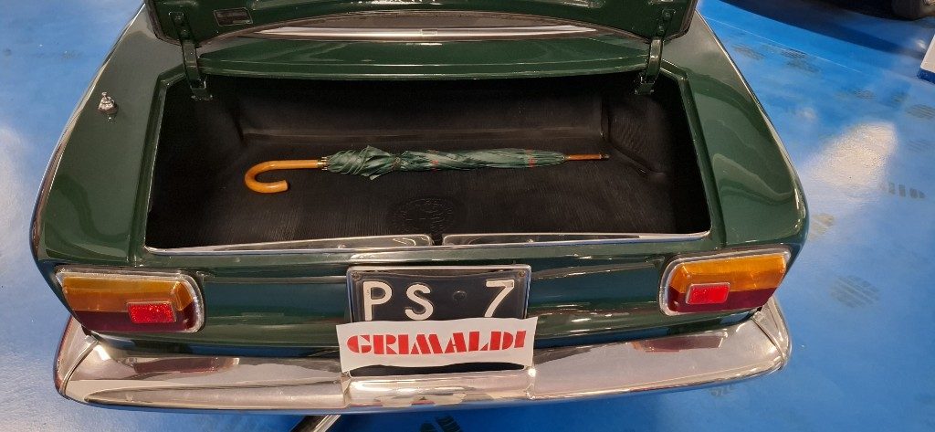 ALFA ROMEO GT SCALINO VERDE PINO con INTERNI CUOIO - 18