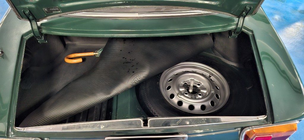 ALFA ROMEO GT SCALINO VERDE PINO con INTERNI CUOIO - 19