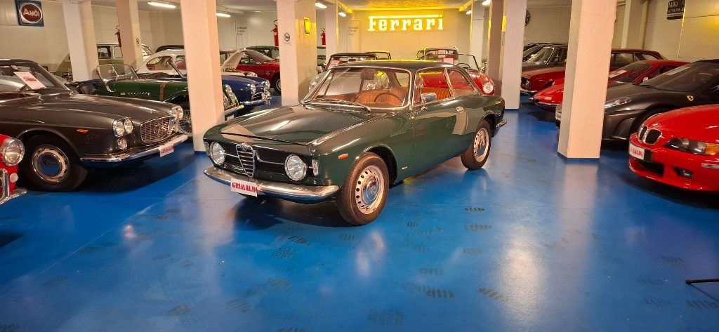 ALFA ROMEO GT SCALINO VERDE PINO con INTERNI CUOIO - 22