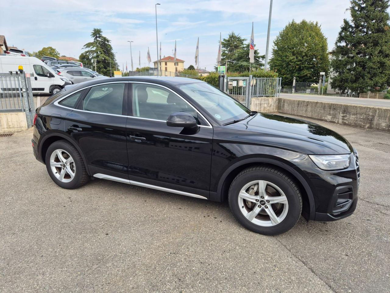AUDI Q5 SPB 35 TDI S tronic Business Advanced - 6