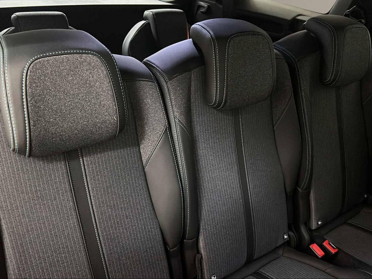 PEUGEOT 5008 BlueHDi 130 S&S EAT8 Allure Pack - 13