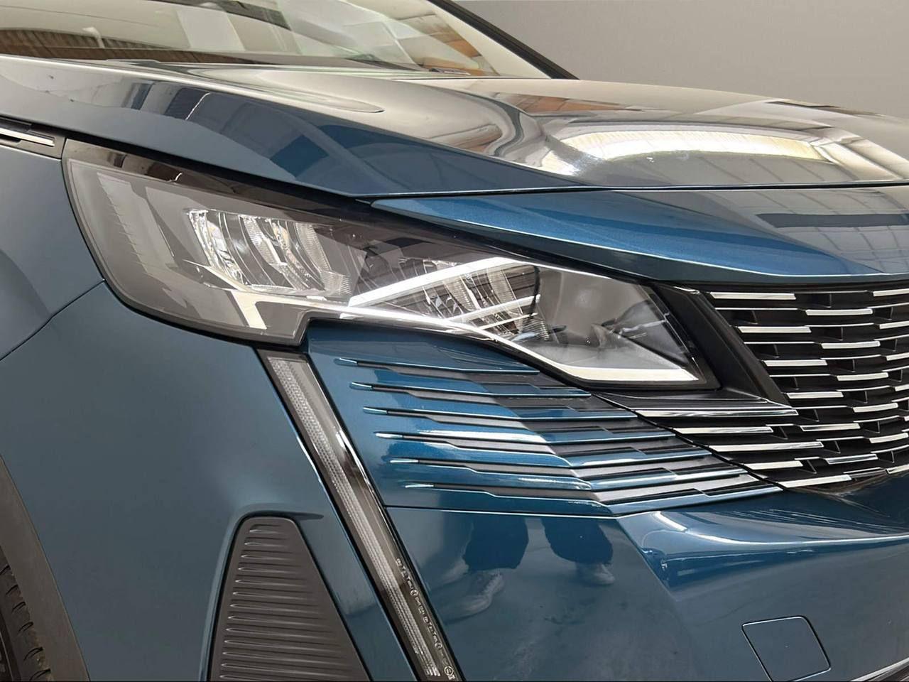 PEUGEOT 5008 BlueHDi 130 S&S EAT8 Allure Pack - 32