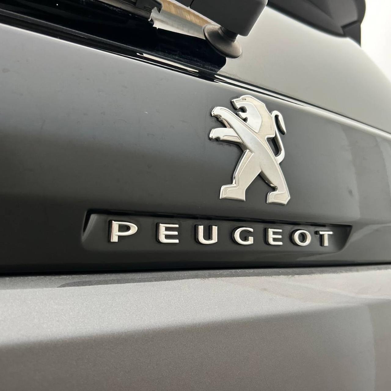 PEUGEOT 5008 BlueHDi 130 S&S EAT8 Allure Pack - 39