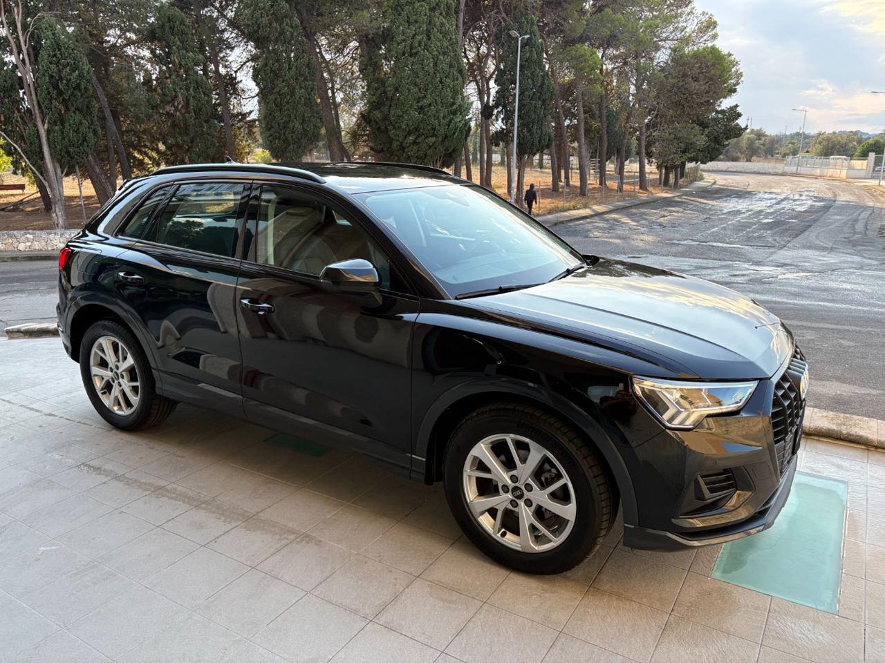AUDI Q3 35 2.0 TDI S tronic Business Advanced - 3