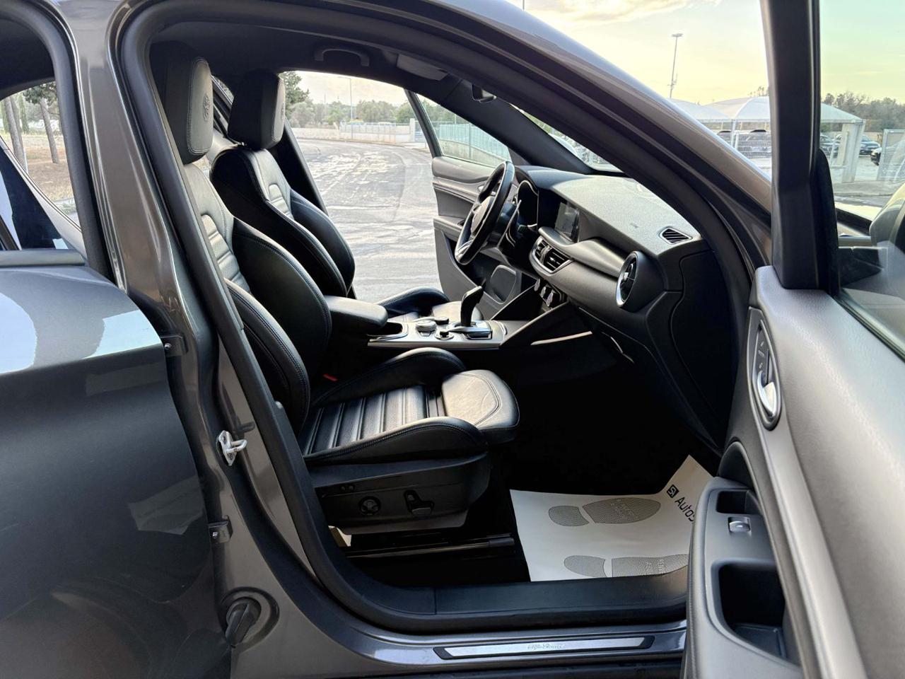 ALFA ROMEO Stelvio 2.2 Turbodiesel 190 CV AT8 Q4 Sprint - 9