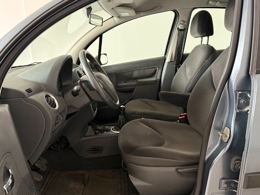 CITROEN C3 1.4 Elegance - 11
