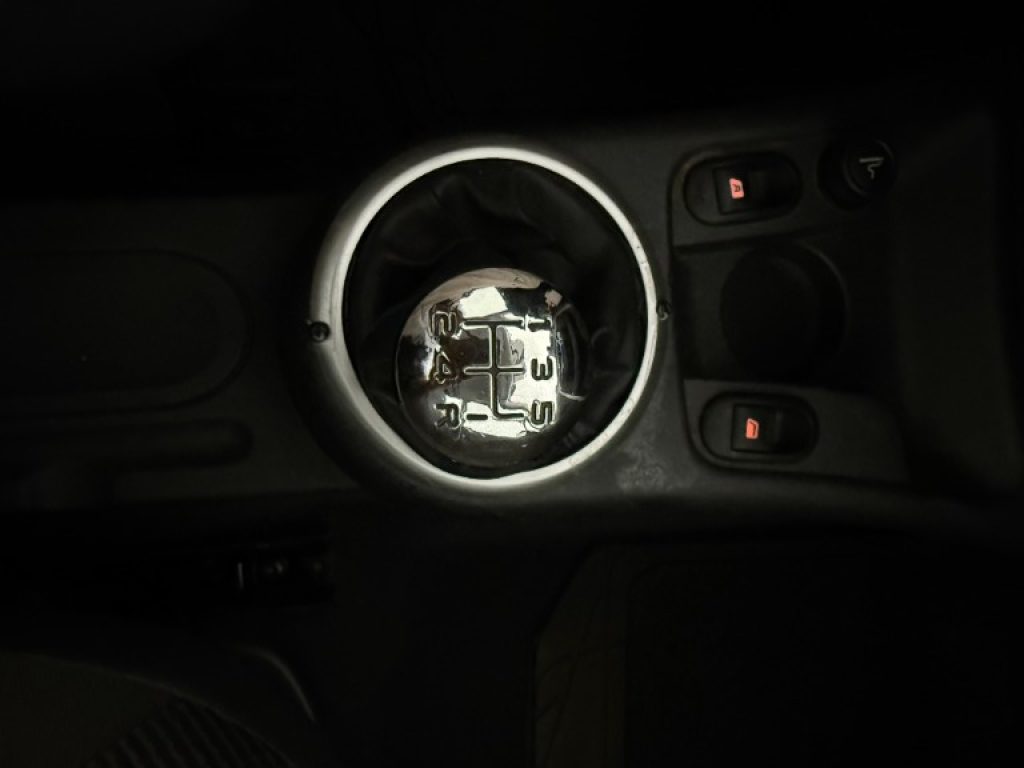 CITROEN C3 1.4 Elegance - 16