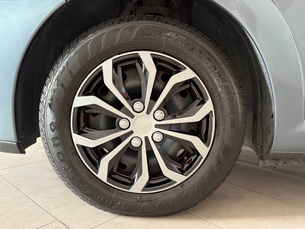 CITROEN C3 1.4 Elegance - 8