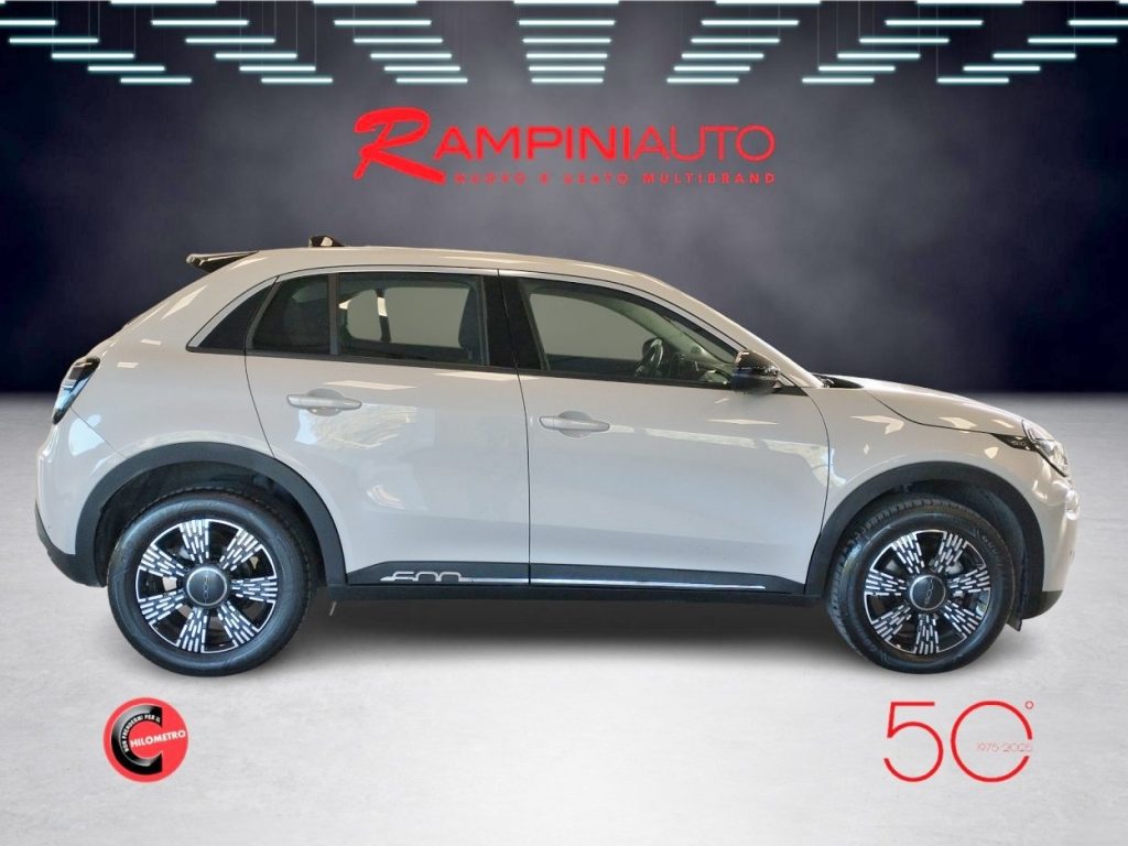 FIAT 600 Hybrid 145 CV DCT Pronta Consegna Iva Esposta - 6