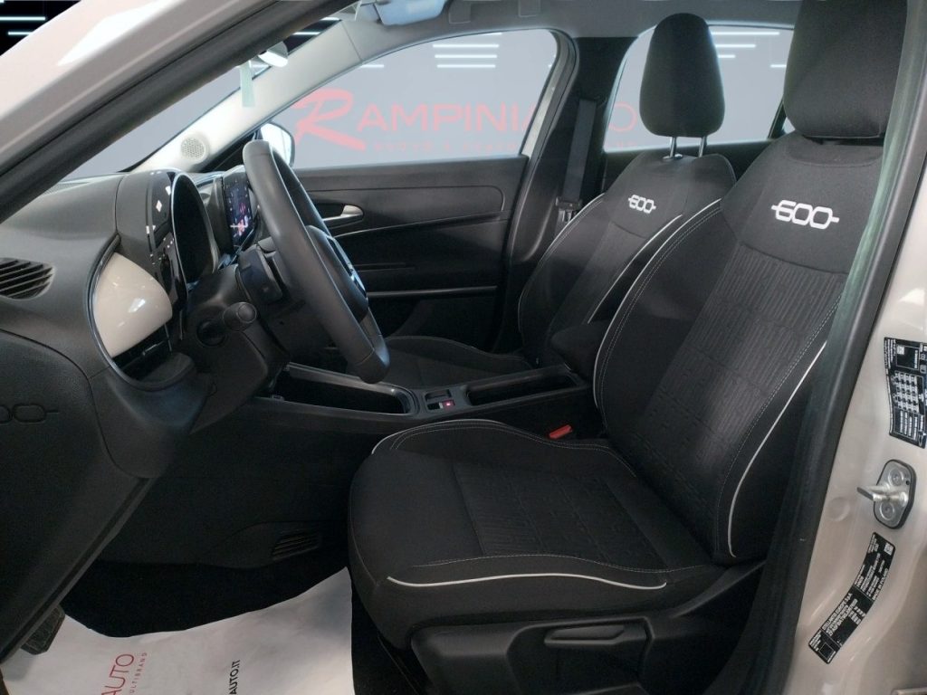 FIAT 600 Hybrid 145 CV DCT Pronta Consegna Iva Esposta - 13