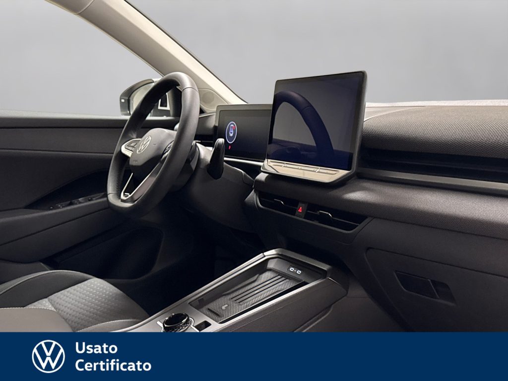 VOLKSWAGEN T-Roc 1.5 etsi life 115cv dsg - 6