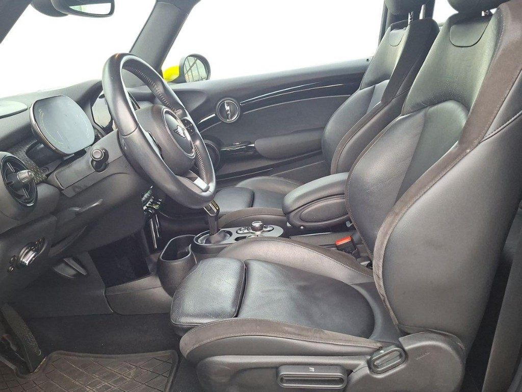 MINI Cooper SE Classic Premium - 9
