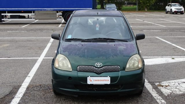 TOYOTA Yaris Verde metallizzato