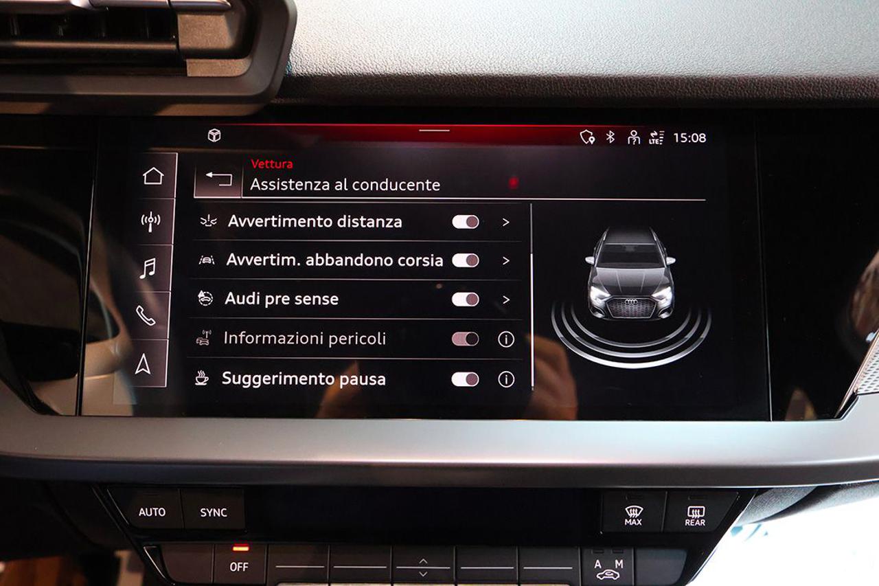 AUDI A3 30 TFSI Sportback S-Tronic Business Advanced - 27