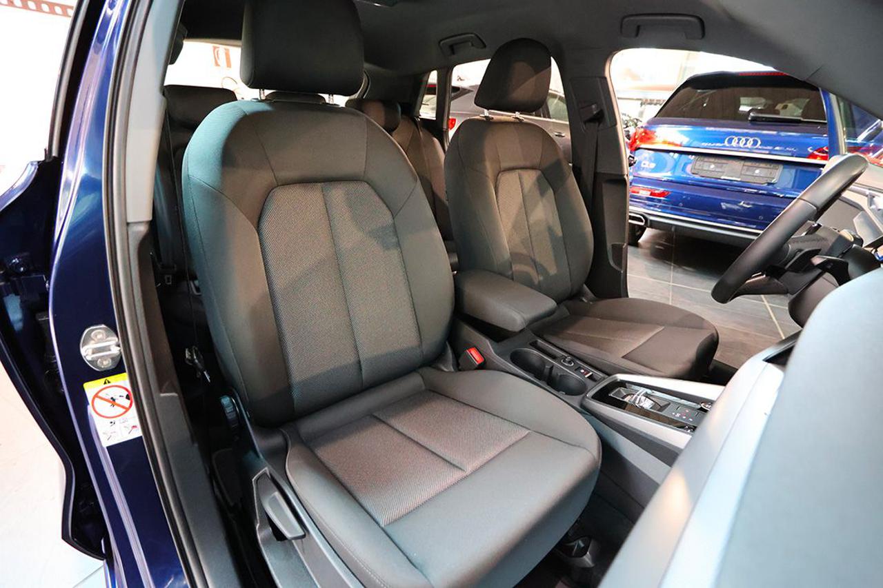 AUDI A3 30 TFSI Sportback S-Tronic Business Advanced - 16