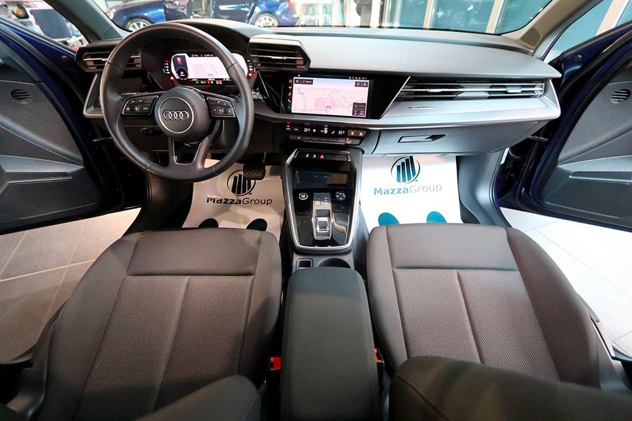 AUDI A3 30 TFSI Sportback S-Tronic Business Advanced - 14