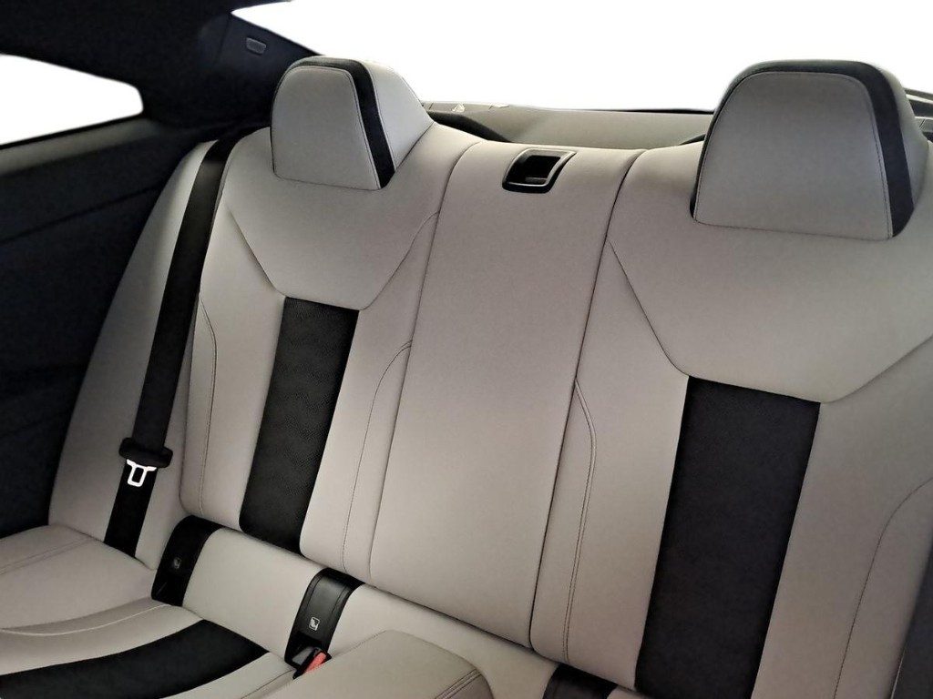 BMW M4 Competition M xDrive - 11