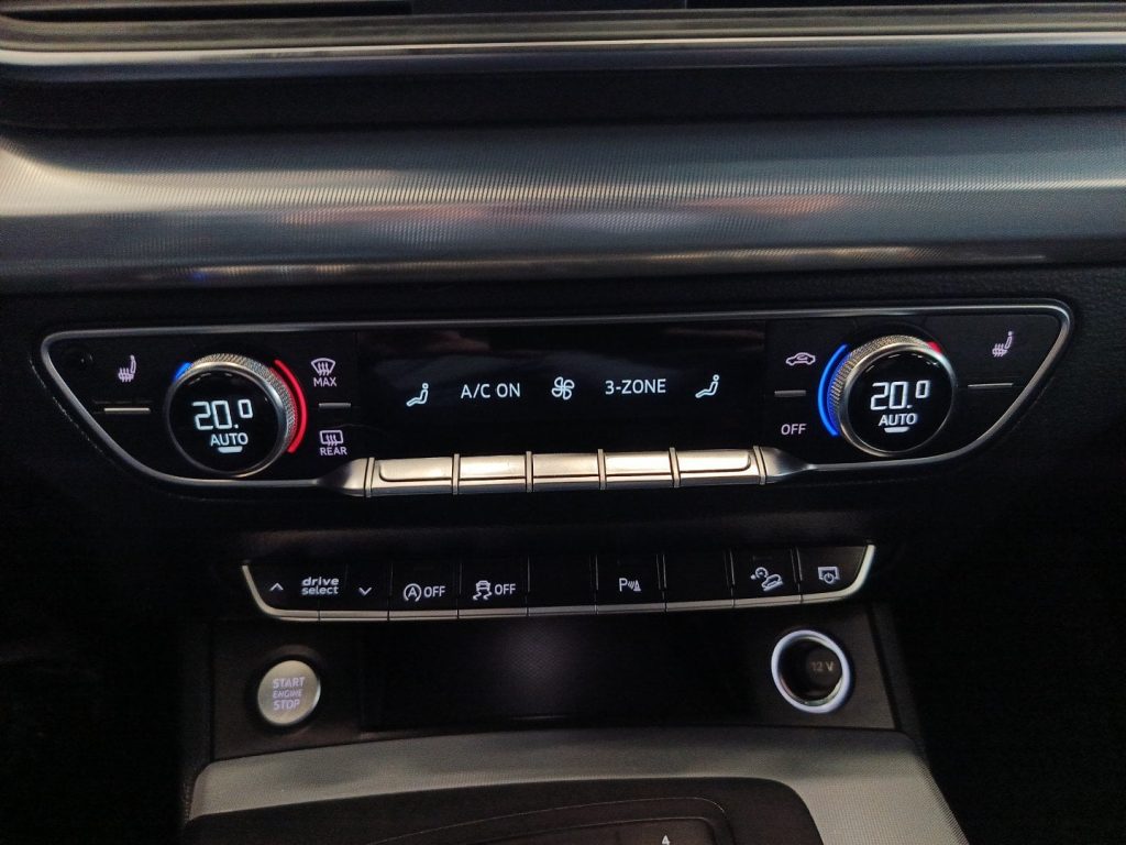 AUDI Q5 Q5 40 2.0 tdi mhev  Design quattro 204cv s-tronic - 14