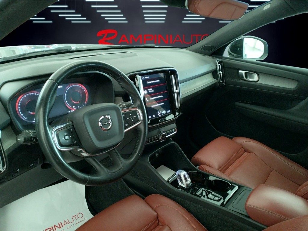 VOLVO XC40 T3 Geartronic Inscription 163 Cv Pronta Consegna - 12