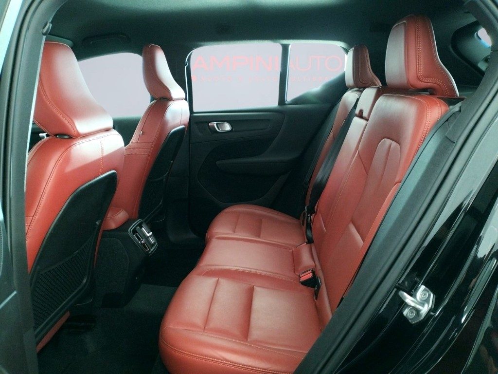 VOLVO XC40 T3 Geartronic Inscription 163 Cv Pronta Consegna - 14
