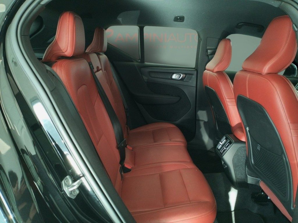 VOLVO XC40 T3 Geartronic Inscription 163 Cv Pronta Consegna - 15