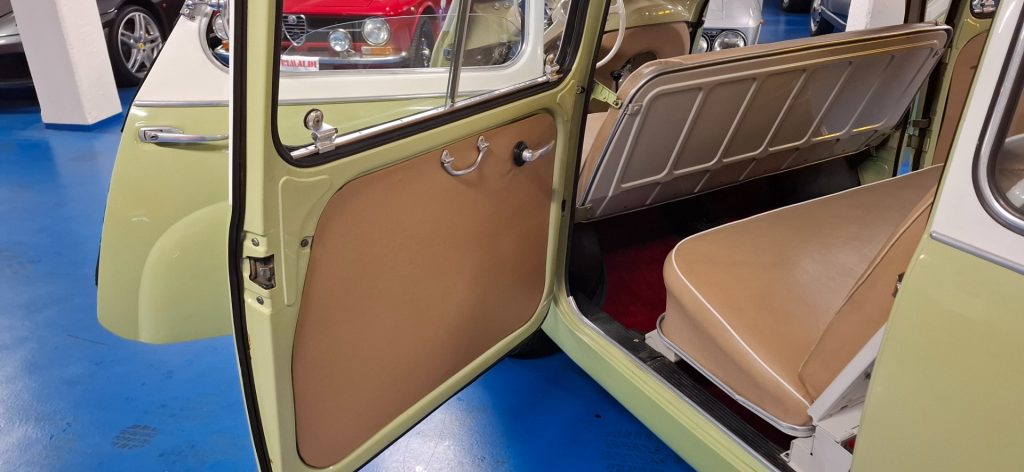 FIAT Multipla 600D ITALIANA DA SEMPRE**TARGHE BOLOGNA - 31