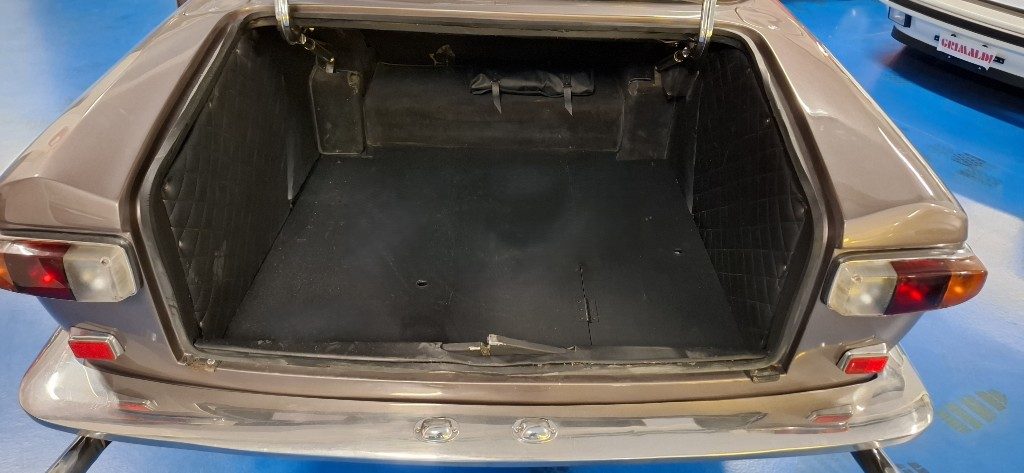 MASERATI Quattroporte 4.136cc **TARGHE NERE**LIBRETTO A PAGINE - 52