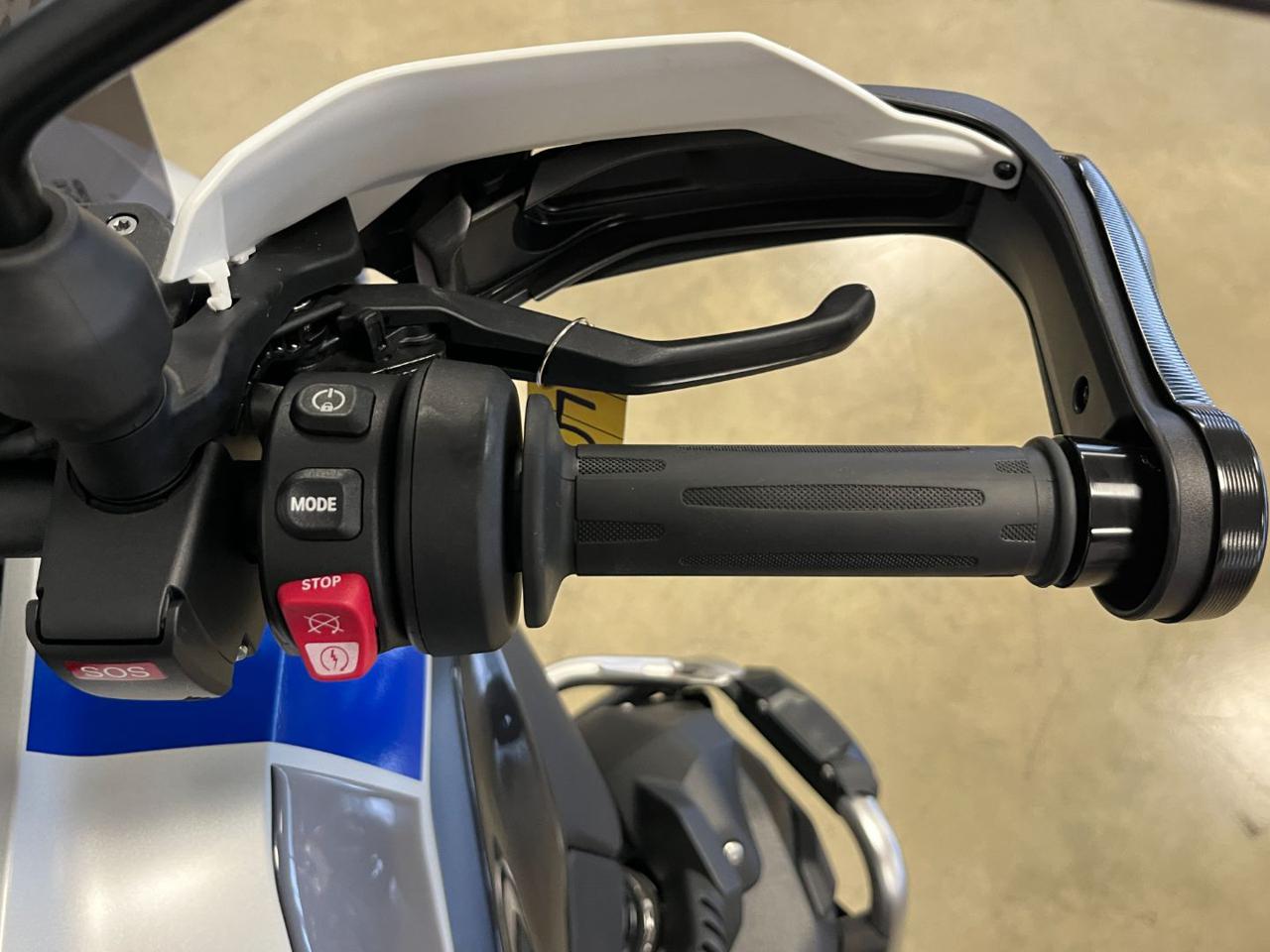 BMW R 1300 GS TROPHY - 11