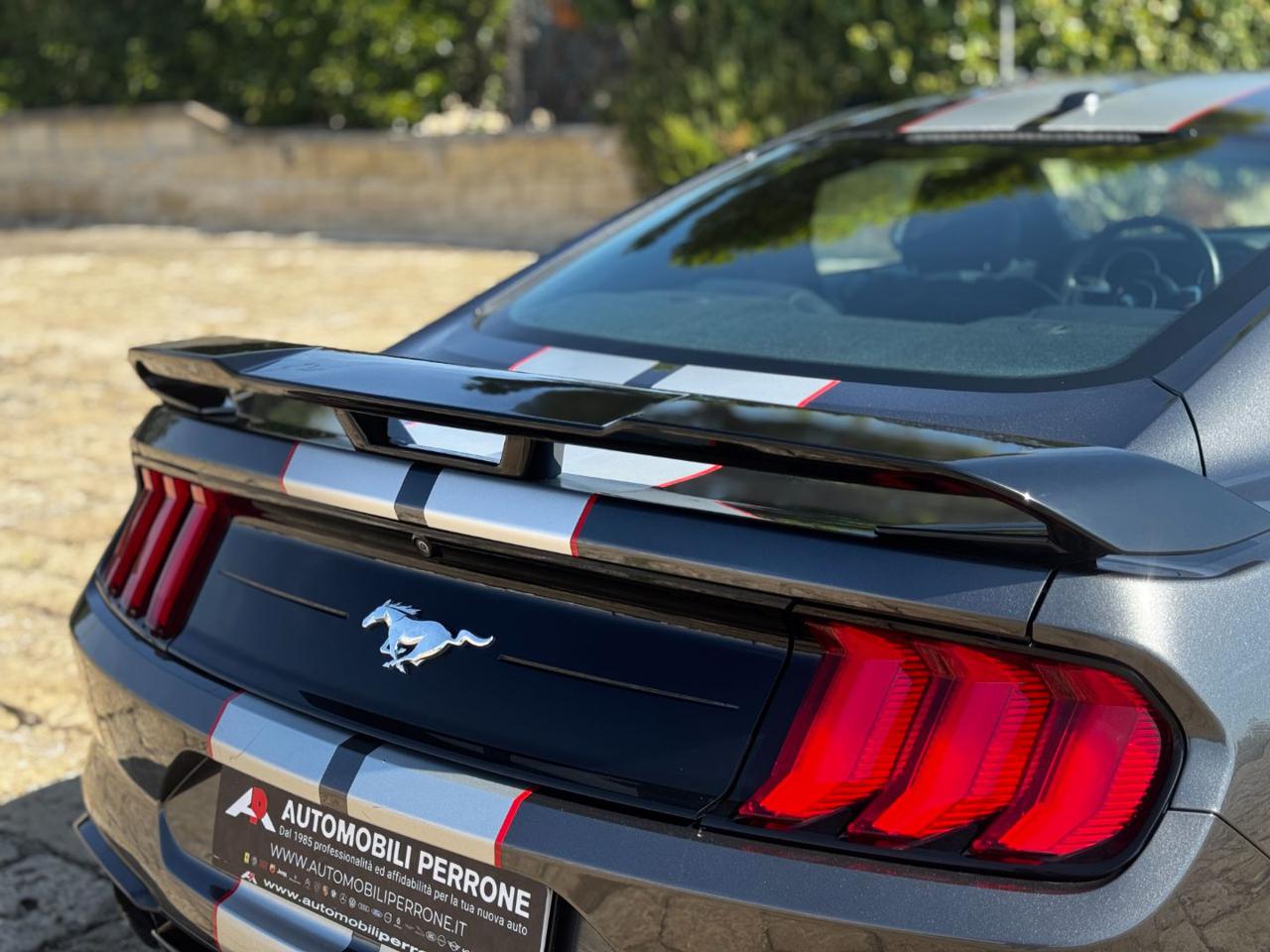 FORD Mustang Fastback 2.3 EcoBoost aut - Body Kit Shelby GT350 - 33