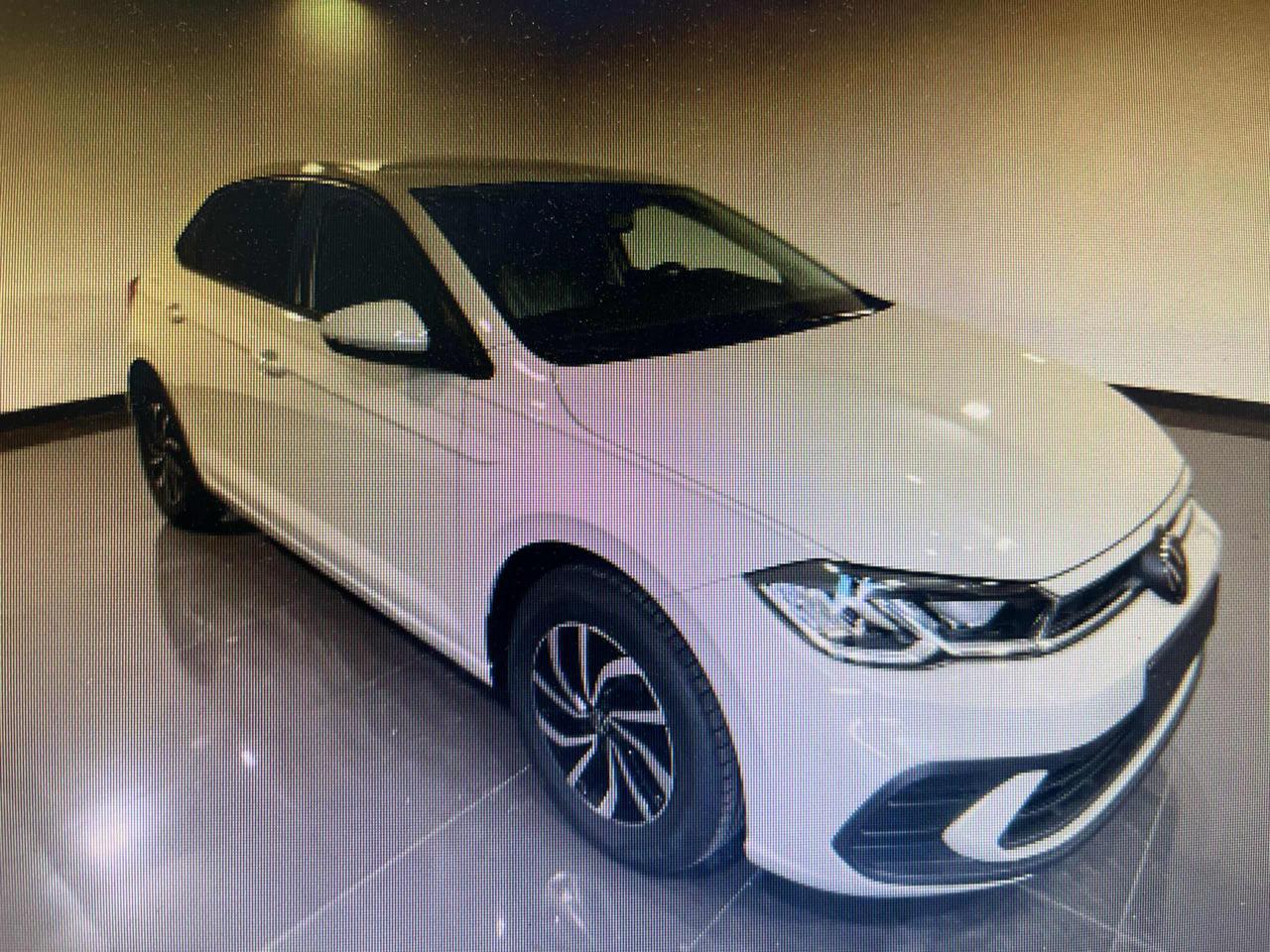 VOLKSWAGEN Polo 1.0 EVO Young 80cv